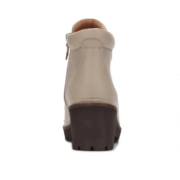 NEW Gentle Souls Mona Leather Lace-Up Bootie size 7.5 - Picture 3 of 13